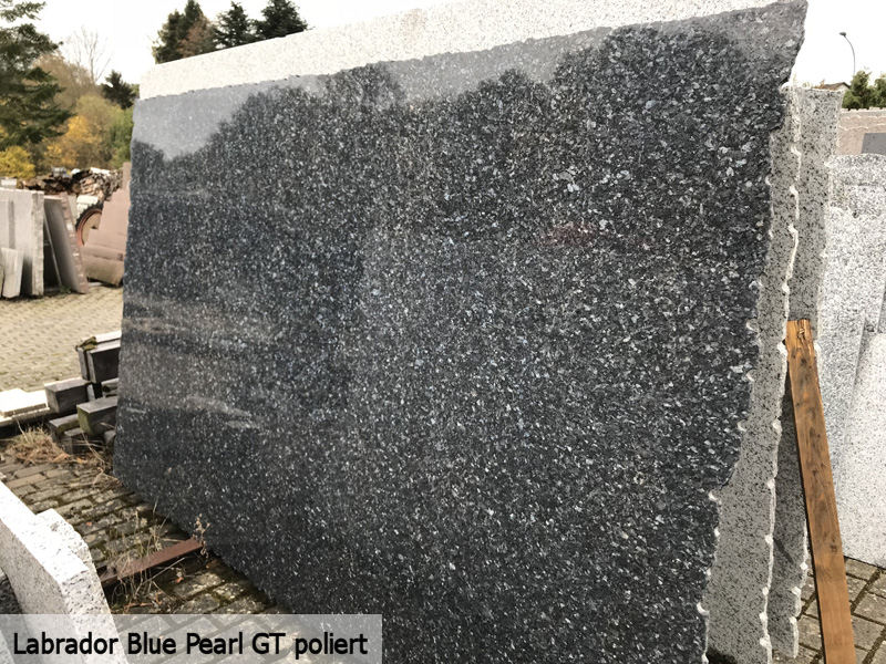 Labrador Blue Pearl GT poliert
